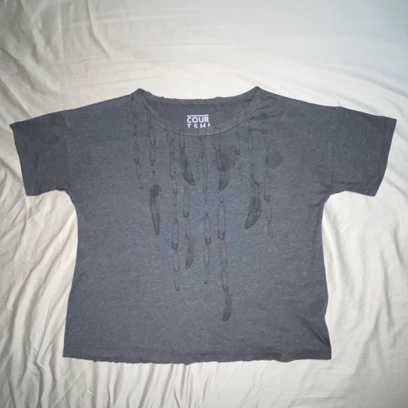 Feather print black top - Picture 3 of 4